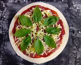 A picture of step 5 of Sunflower pizza🌻.