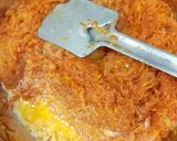 A picture of step 2 of Gajar Halwa.
