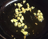 Foto del paso 2 de la receta: Asadurilla de cordero lechal encebollada