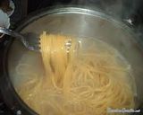 Foto del paso 2 de la receta: Tallarines con salsa blanca