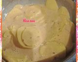 A picture of step 3 of Aloo ke pakoray.