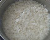 A picture of step 3 of Kaande Matar Pohe (Savory Flattened Rice With Green Peas).
