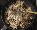 Foto del paso 4 de la receta: Risotto de setas deshidratadas