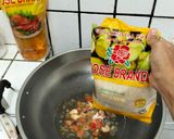 Foto langkah ke 3 dari resep Tumis Bayam Merah Udang.