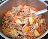 รูปขั้นตอนการทำที่ 4 ของ Beef Stew with Carrots & Potatoes