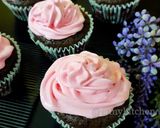 A picture of step 9 of Chocolate Caramel Cupcakes With Strawberry Cream Frosting.