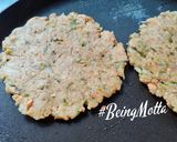 A picture of step 4 of Upvaas Thalipeeth.