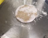 A picture of step 9 of Chappatis/Indian Flat Bread.