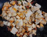 Foto langkah ke 2 dari resep 895. Tumis Oncom Leunca Kemangi.