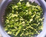 A picture of step 1 of Sarson ka saag.