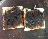 A picture of step 1 of Chesse chocolate sandwitch.