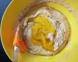 A picture of step 4 of Pumpkin cupcakes.