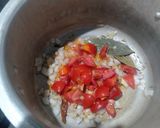 A picture of step 1 of Vegetable Kurma.