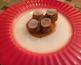 Foto del paso 8 de la receta: Albóndigas de angus con salsa de avellanas, setas y pimiento choricero