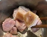 Hình bước làm 2 của món Thịt kho tàu 🥩