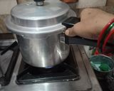 भुनी हुई हरी मूंग की दाल(bhuni huyi hari moong ki dal recipe in Hindi) रेसिपी चरण 4 फोटो