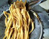 Foto langkah ke 7 dari resep Stik Ubi Kuning Tanpa Telur.