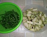 Foto langkah ke 1 dari resep Lodeh Terong Kacang Panjang.