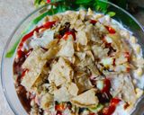 A picture of step 6 of Chat pati dahi bhala chat.