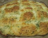 Fokhagymás sajtos kenyér recept fázis 4 fotója
