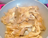 Foto del paso 4 de la receta: Guiso de patatas con panceta y setas