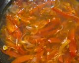 A picture of step 5 of Tomato Egg Noodle Soup.