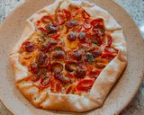 Une image de l'étape 6 de Tarte rustique aux tomates cerises.