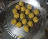 A picture of step 2 of Multigrain Mint Khakhra.