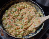 Foto del paso 3 de la receta: Tarta de puerro, zapallitos y zanahoria