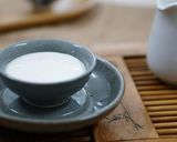 Hình bước làm 3 của món Hồng Trà kem sữa Macchiato