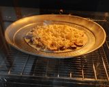 Gambar langkah 2 resipi Mushroom Tortilla Pizza.