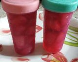 A picture of step 4 of Frozen Muskmelon Pepsicles in RoohAfza.