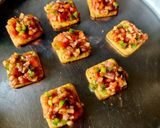 A picture of step 3 of Cream Crackers Maska Chaska Pizza.