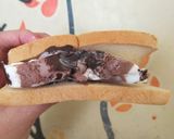 Foto langkah ke 2 dari resep Eskrim Roti Vienetta.