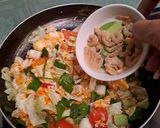Foto langkah ke 8 dari resep Spaghetti Goreng Jawa Pedas.