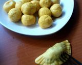 Foto langkah ke 7 dari resep Pastel isi pisang coklat.