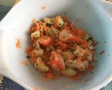 Foto del paso 1 de la receta: Ensalada de surimi, pepino y zanahoria