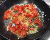 Une image de l'étape 8 de Filets d'églefin aux tomates, poivron jaune et estragon.