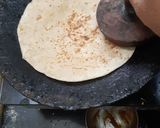 शिळ्या पोळीचा खाकरा (Left Over Policha Khakhra Recipe In Marathi) रेसिपी स्टेप 1 फोटो 