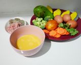 รูปขั้นตอนการทำที่ 1 ของ ไข่ตุ๋นหมูสับกุ้งสด(เมนูประยุกต์สำหรับคนรักสุขภาพ)