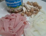 รูปขั้นตอนการทำที่ 1 ของ Carbonara Mushroom Spaghetti แบบง่ายๆ