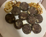 Foto del paso 3 de la receta: Morcilla encebollada en varias versiones