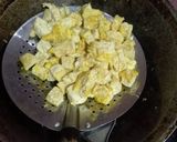 Foto langkah ke 2 dari resep Tahu Telur Saus Tiram (Posbar #35).