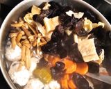 Foto langkah ke 5 dari resep Sup Kimlo Bakso Ayam.