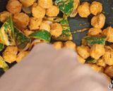 A picture of step 10 of Soya Chunks Capsicum & Onion Curry soyabeena badi ki sabji.