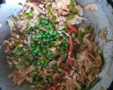 A picture of step 8 of Singaporean Rice😍.
