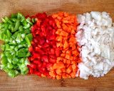 Foto del paso 2 de la receta: Porotos o frijoles multicolores con arroz