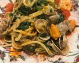 Foto del passaggio 3 della ricetta Spaghetti in Padella 78 ai Frutti di Mare e Senape Selvatica