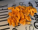 Une image de l'étape 4 de Scarole au thon,tomates cerises oranges et persil.
