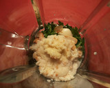 Foto del paso 11 de la receta: Almejas con cardos y patatas en crema verde y almendras